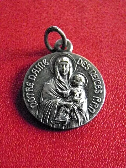 Medaille Religieuse Ancienne. Notre Dame Des Neiges/ Ardeche. Metal Argente.