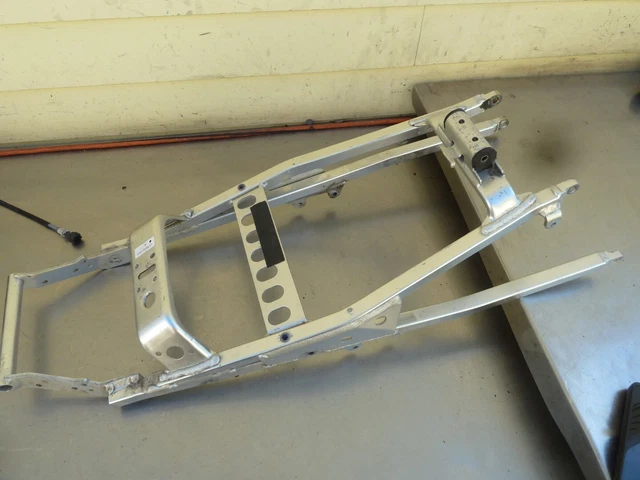 Sub frame R6 yzfr6 99 -02 Yamaha #E12