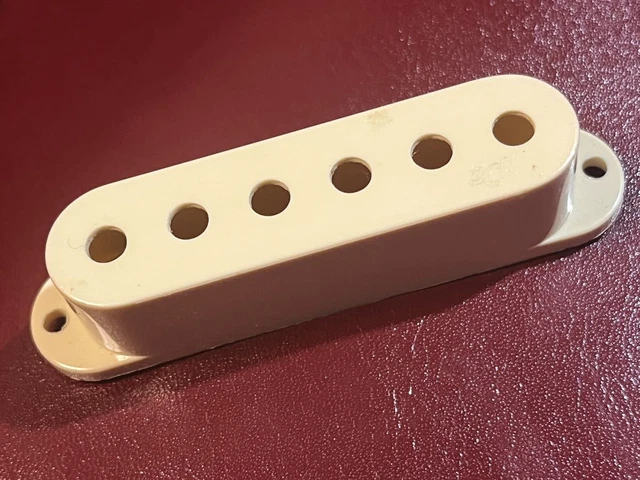 Fender Scn Rear Pickup Cover Samarium Cobalt Noiseless Bridge