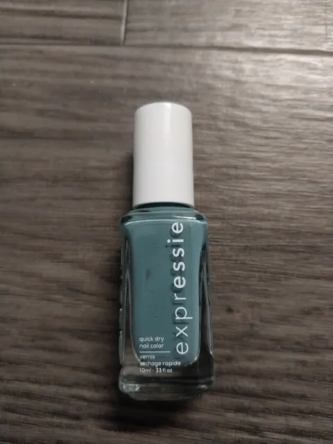 Essie Expressie Quick Dry Nail Polish # 336 Re-charge To Take Charge .33 oz