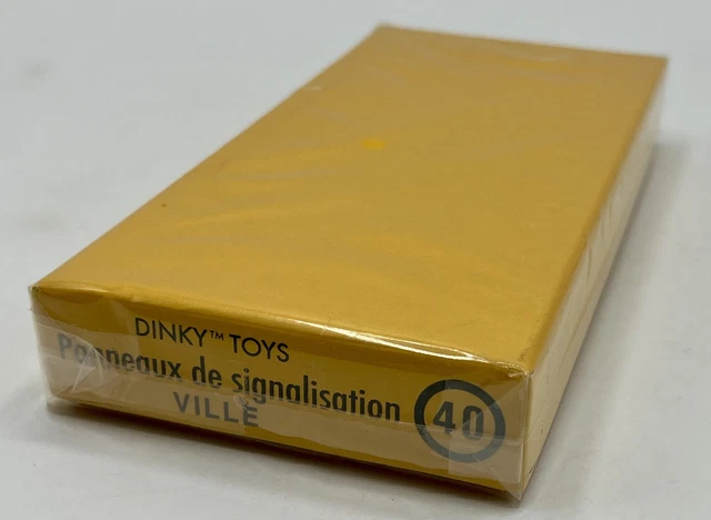Dinky Toys (Editions Atlas) Panneaux de Signalisation Routière