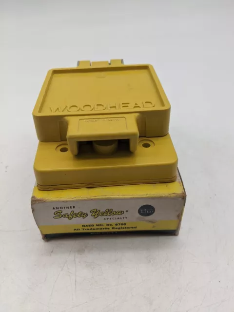 Woodhead 6788 Watertight Receptacle Cover Safeway Over-Floor Duct Safety Yellow
