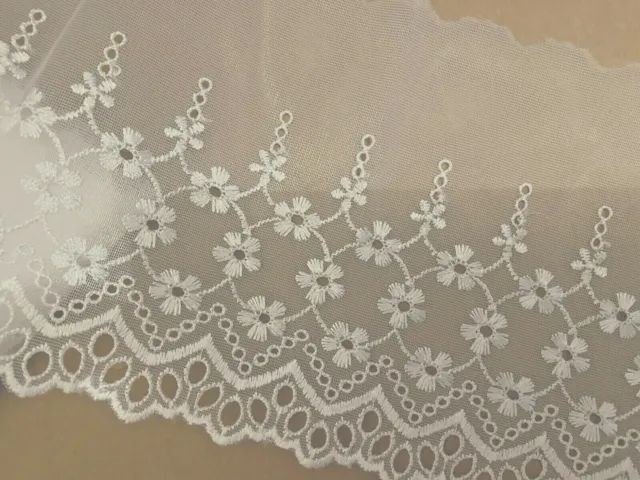 5.5"/14 CM Pretty & Dainty White Embroidered Tulle Flat Lace Trim.Sewing/Bridal