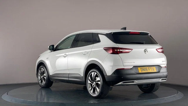 2018 Vauxhall Grandland X 1.6 Turbo D Sport Nav 5dr Auto Hatchback diesel Automa 3