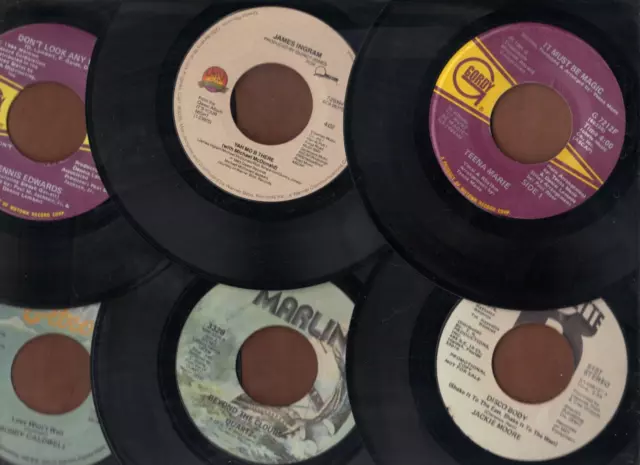 LARGE MIXED LOT of 110 disco funk soul R&B dance 45s from the 1970s and 1980s