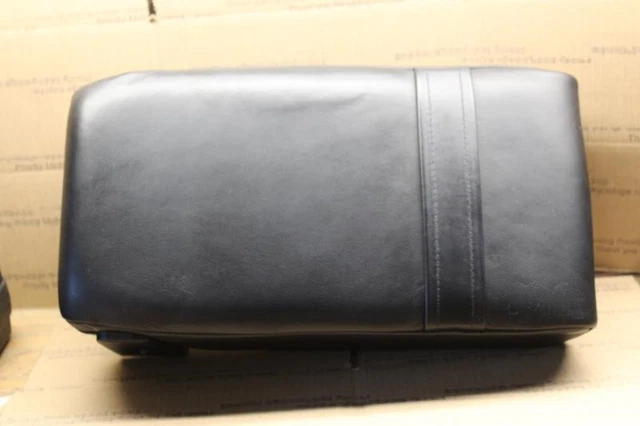 2001 2002 2003 2004 2005 Lexus Gs300 Gs430 Rear Seat Console Black Le22