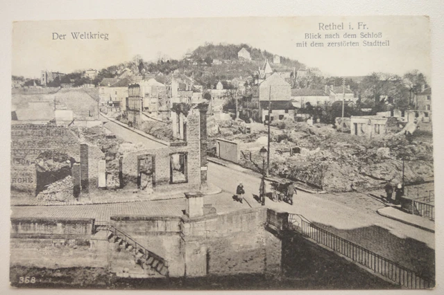 AK Ansichtskarte, Foto WK I, Rethel i. Fr. Blick nach dem Schloß, Feldpostkarte