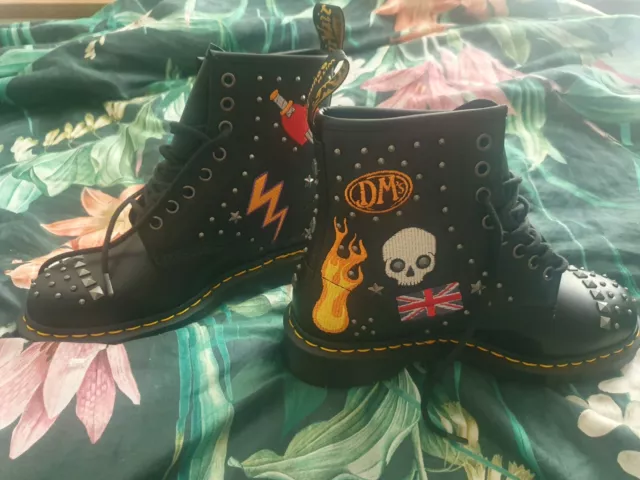 1460 rock and shop roll dr martens