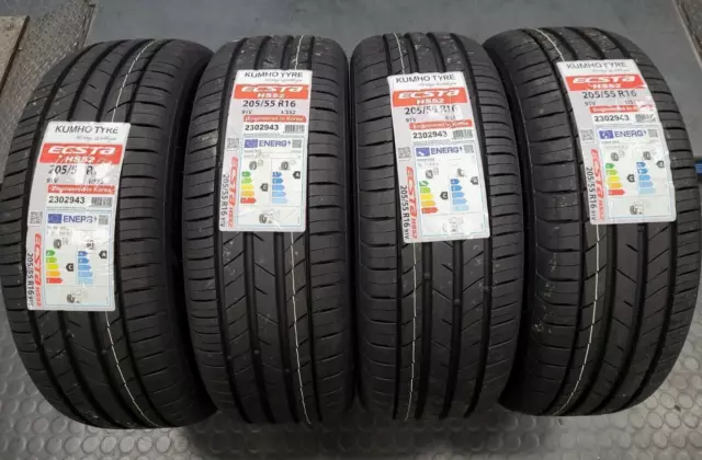 PNEUMATICI AUTO 205/55 R16 91V Kumho Ecsta Hs52 4 Gomme Nuove Dot 2022  Estive EUR 270,00 - PicClick IT