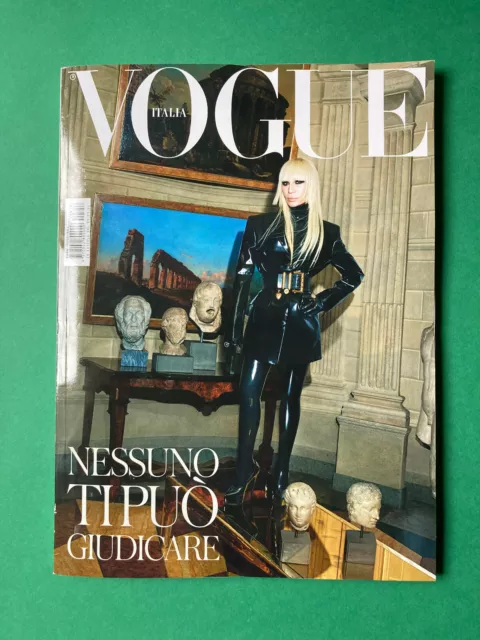 Magazine Vogue Italia march 2022 Italy 858 marzo Donatella Versace revue mode