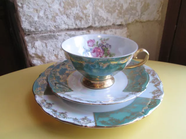 Collection tasse à thé s-tasse & assiette dessert Porcelaine Allemande Bavaria