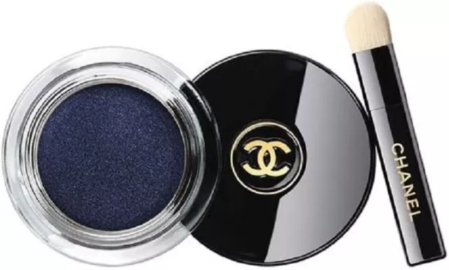 Chanel Ombre Premiere Longwear Cream Eyeshadow swatches, The Beauty Look  Book