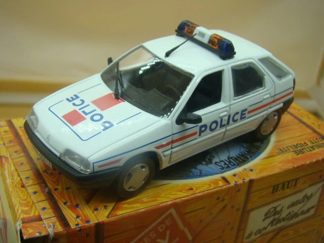 AU535 NOREV 1/86 1:86 AUTOCAR SAVIEM SC1 REF 528 VERT ET CREME | eBay