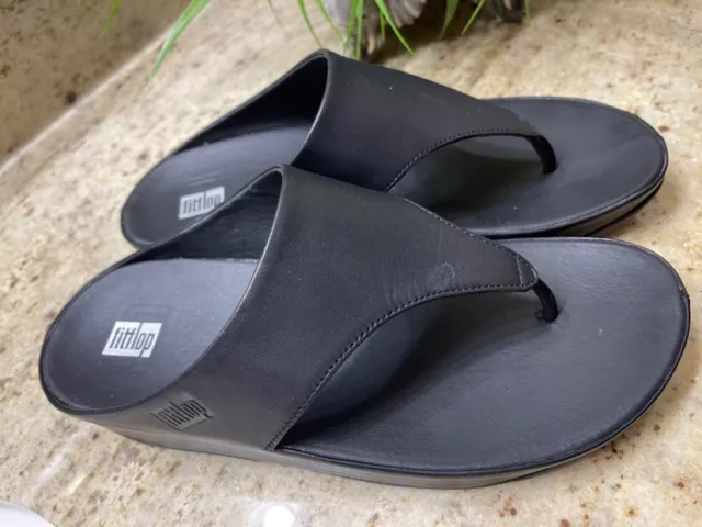 FitFlop  Black Leather Toe-Post Thong Sandals FG1-090 Women's Shoe Size 8
