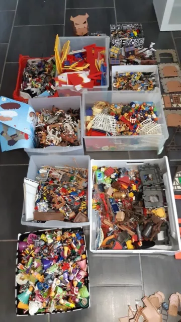 PLAYMOBIL/ Moyen-âge, Château fort, Chevaliers, Cirques - Lot environ 40 Kg