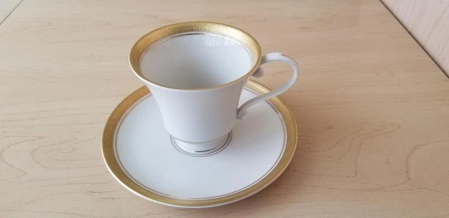 PICKARD HAND DECORATED, Palace, Tea/Coffee Cup and Saucer, Ivory