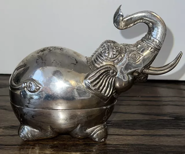 Cambodia Khmer Silver Elephant Statue box Trinket Jewelry Collectible Vintage