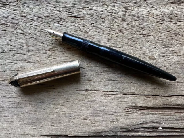 Vintage Eversharp Skyline Fountain Pen 14ct Nib.