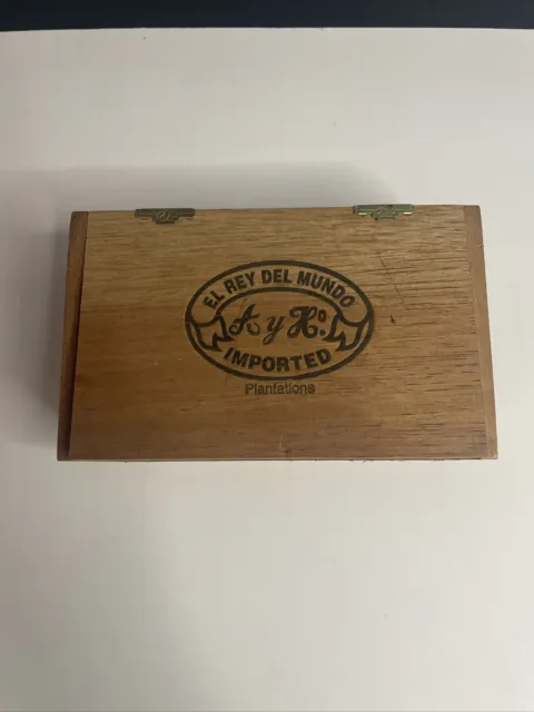 Vintage￼ 1995 El Rey Del Mundo Imported  Wood Cigar Box, 40 Cigar, Hand Made!