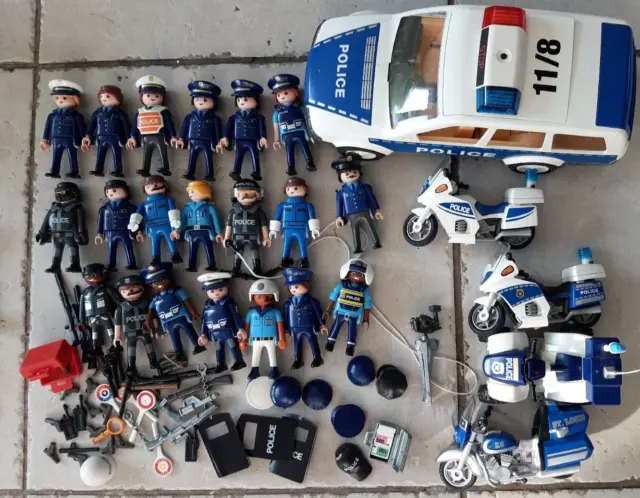 playmobil  lot police, voiture, motos, quad,armes,personnages accessoires divers