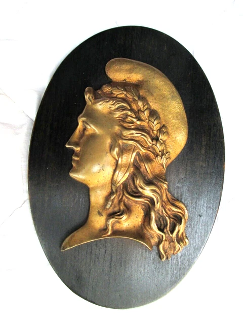 Cambon Broche portrait Coco Chanel Plastique Plaqué or Noir Blanc Doré