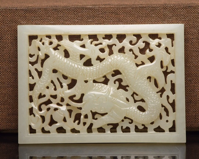 Chinese Exquisite Handmade Dragon carving Hetian Jade Statue Pendant
