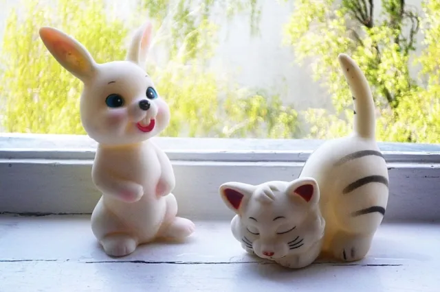 altes Quietsch- Spielzeug aus Gummi 70er Jahre Katze Hase Gummitiere