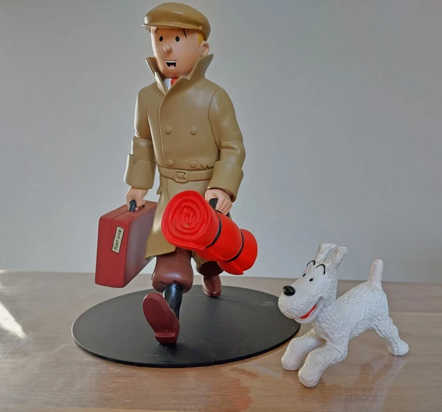Figura de colección Tintín en resina – Ils arrivent, Tintinimaginatio 2022, 45994