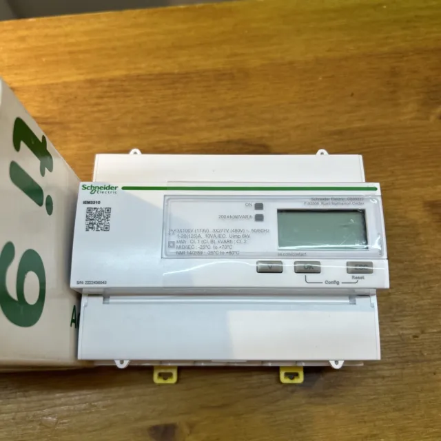 1no Schneider  125 watt 3phase meter