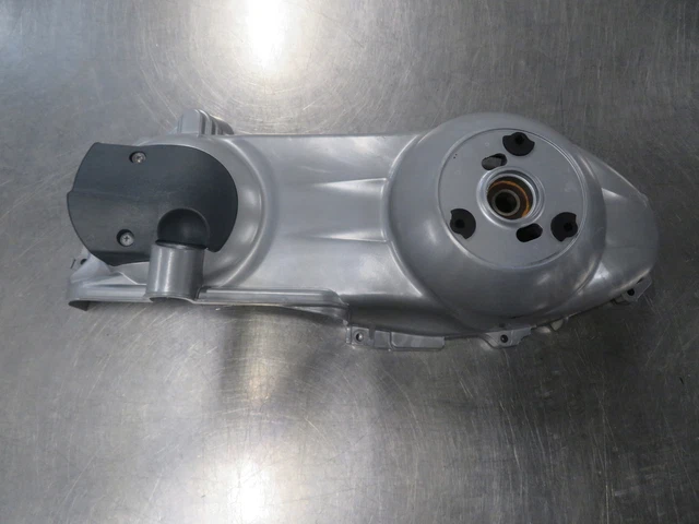 Eb1201 2017 17 Piaggio Vespa Gtv 300 Ie Crankcase Clutch Cover