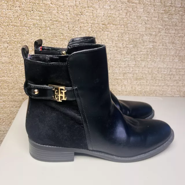 TOMMY HILFIGER BOOTS Womens 8 Irsela Leather Suede Closed Toe