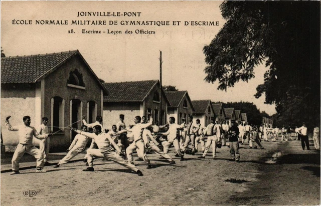 CPA AK JOINVILLE-le-PONT Escrime. Lecon des Officiers (676014)