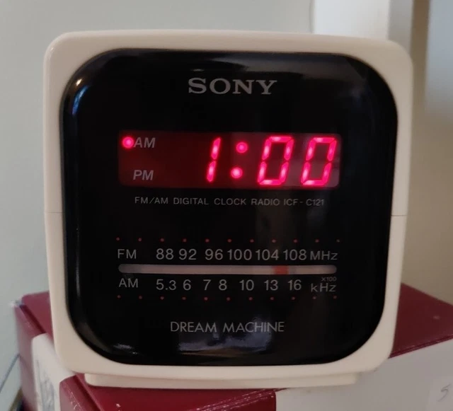 VINTAGE SONY DREAM Machine ICFC121 Alarm Clock Radio White Square Cube