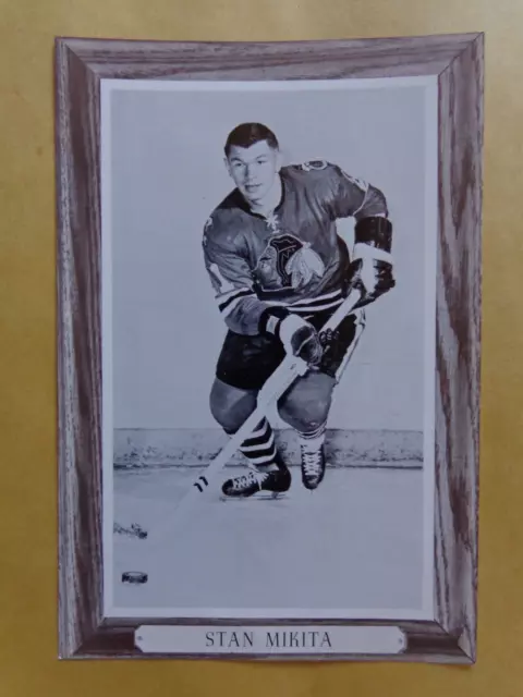 1964/67 BEEHIVE CORN SYRUP GROUP 3 HOCKEY PHOTO Stan Mikita Creases