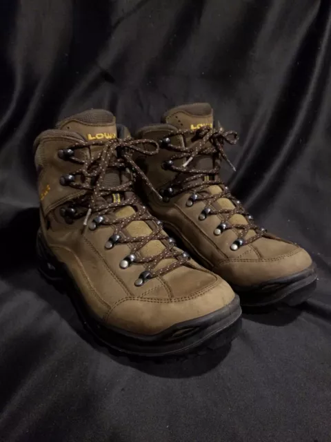 LOWA RENEGADE GTX Mid Walking Hiking Boots Goretex Mens Size US 8 Brown ...