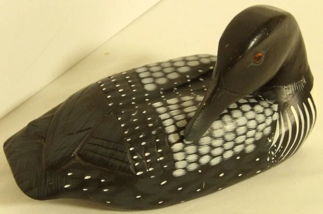 Vintage Hand Carved Wood Wooden Loon Figurine Figure Looking Back Glass Eyes 