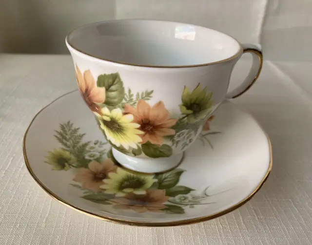 Vintage Royal Vale  Bone China Tea Cup & Saucer England