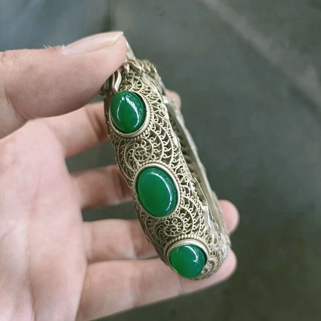 Old Chinese tibet silver inlay jade handcarved double dragon head Bracelet 8102