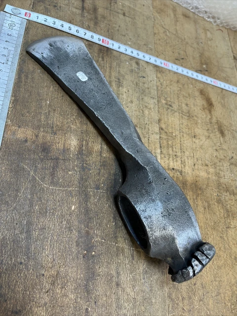 hache forgée Début 19E outil ancien rare , Old Tool Axe Réf