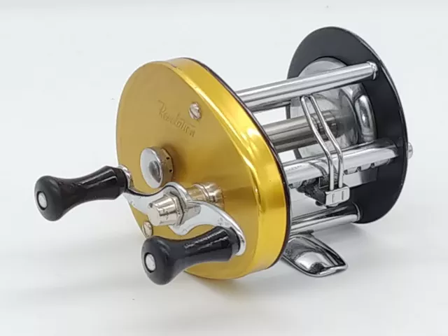 VINTAGE WESTERN AUTO Revelation V7343 Fishing Reel Made in
