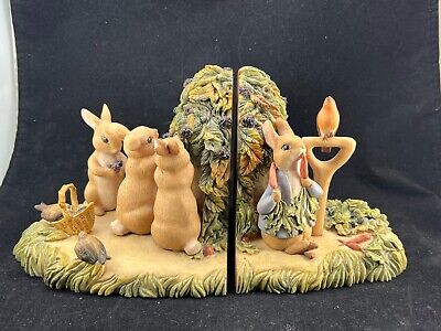 Charpente World of Beatrix Potter Peter Rabbit Carved Resin Bookends