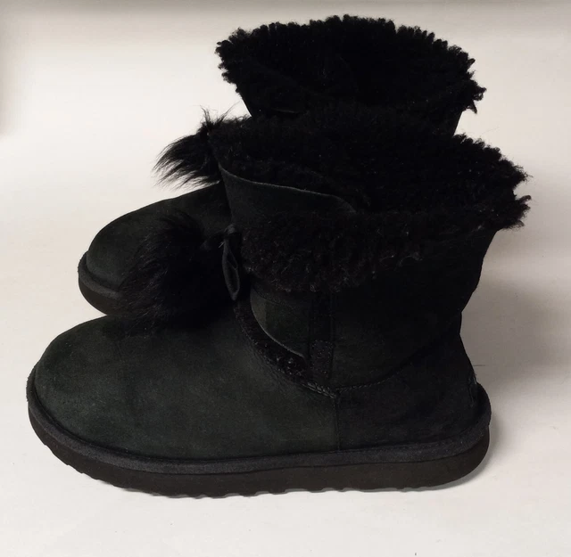 Ugg Gita Black Suede Fur Pom Pom Short Ankle Boots Booties Size Us 9.5 Womens