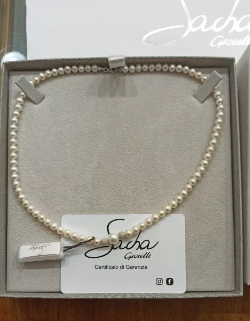 Collana con perle naturali d'acqua dolce con chiusura e sfere oro bianco 18 kt