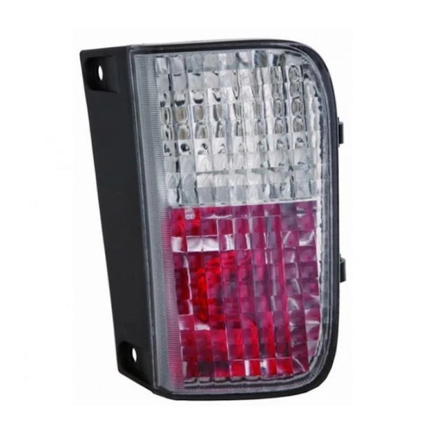 thumbnail image 2 of Ultimate Styling Front Fog Lights For Vauxhall Vivaro Van (2006-2015) - Driver & Passenger Side 2 of 5