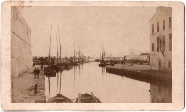 Cdv.Tunisie.Tunis.La Goulette 1883-89. Vu du Canal.Photo Maison Lafsave.Bateau