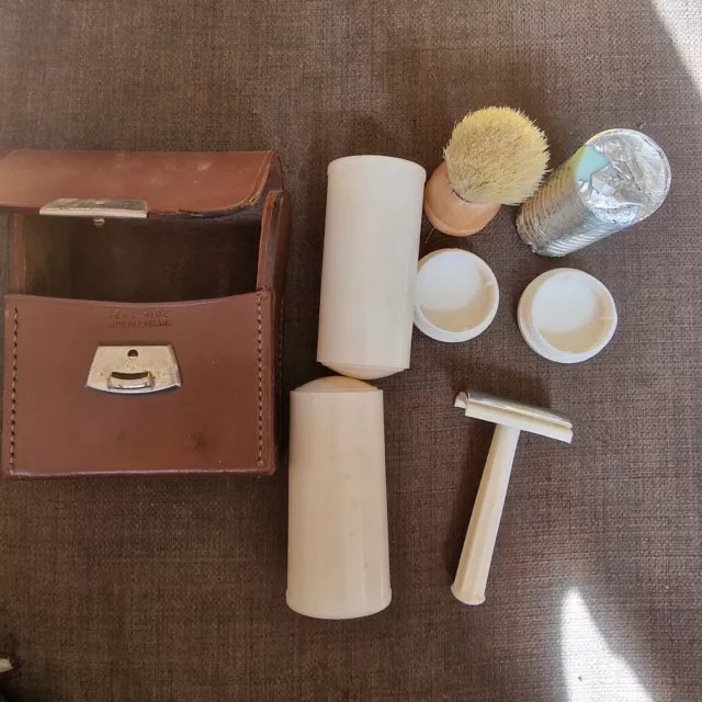 vintage shaving kit With Leather Case