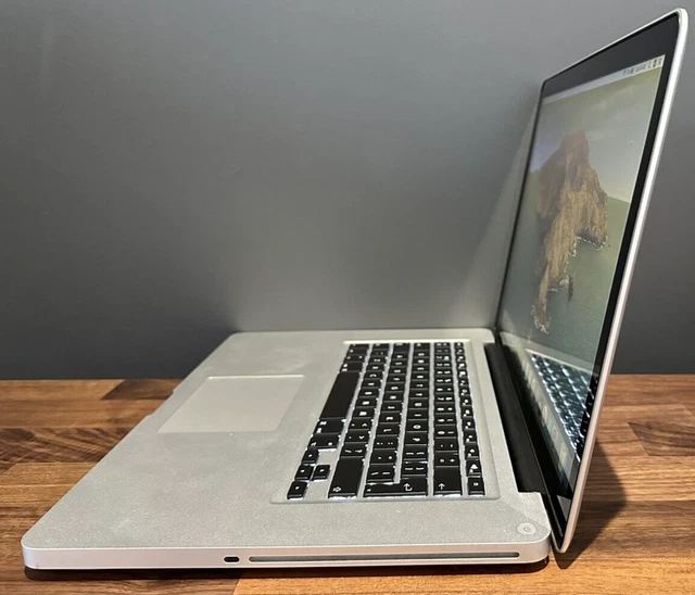 Apple MacBook Pro 2012 15,4" A1286 - Intel Core i7 2,3 GHz - 240 GB di unità di memoria - 8 GB RAM 3