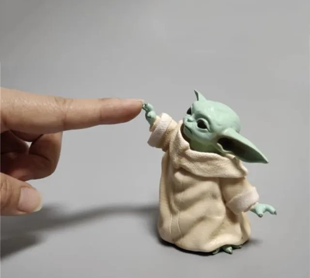 Star Wars Figur — Baby Yoda — Zuckersüß Meister Yoda Baby The Mandalorian Disney