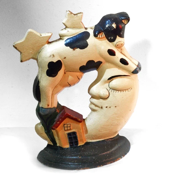 Puerta de hierro fundido vintage parar a la vaca saltada sobre la luna. 19,5 cm de altura. Metal