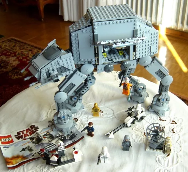 Lot SUPER rare grand LEGO STAR WARS set 8129 AT-AT Walker 8 figurines + set 8084